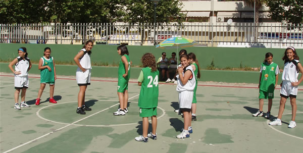 Las Mini fem A ganaron con rotundidad al equipo Portugués del Esgueiro.